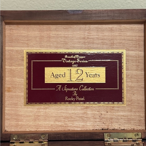 Vintage Wooden Cigar Box Rocky Patel  Vintage Robustos Series 9x6x2 - Picture 4 of 9